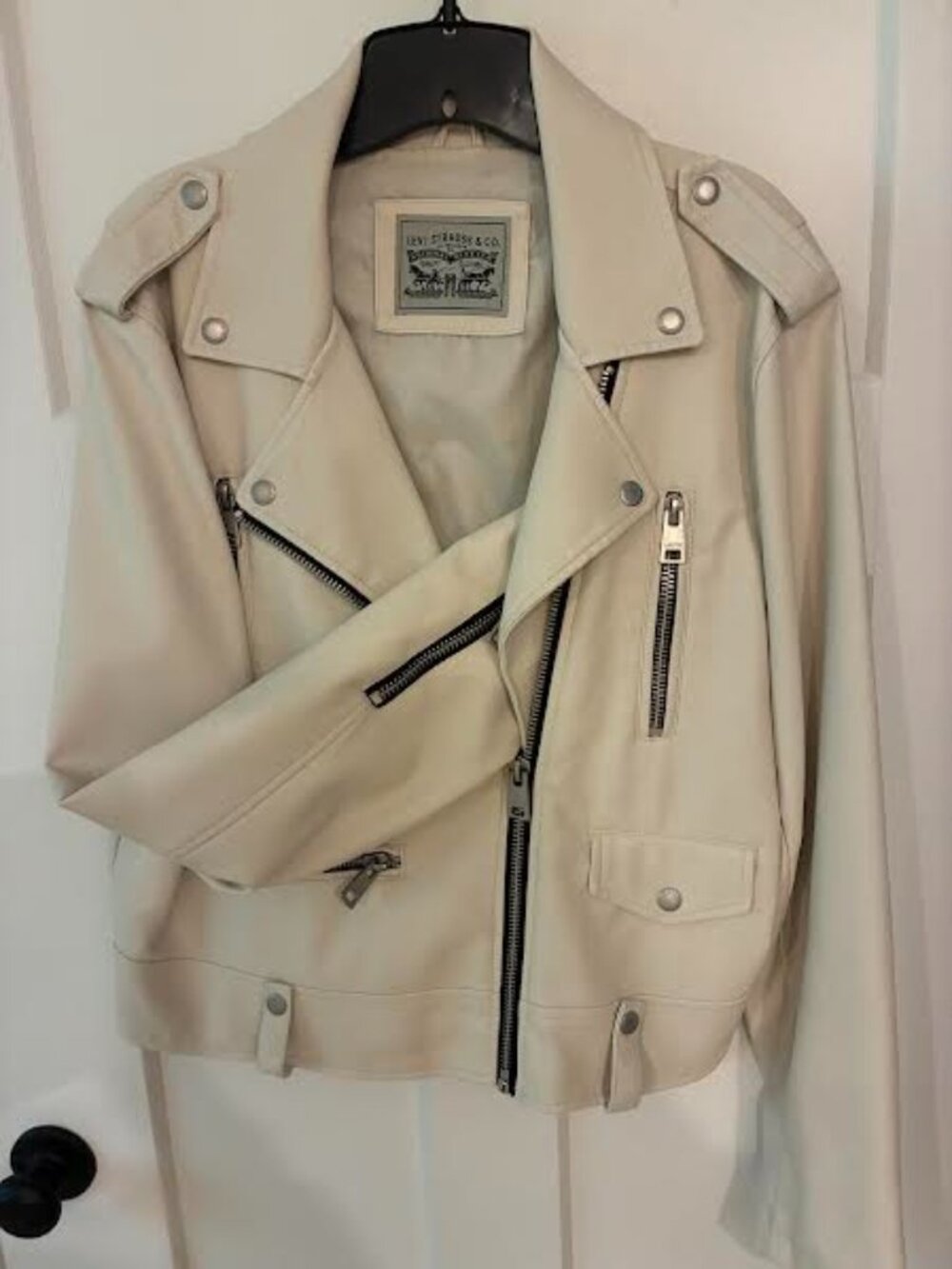 Levi Strauss & Co. XL, Bone colored faux leather